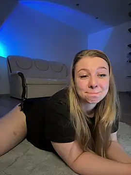 freiiaflower online show from 04-12-26, 03:22