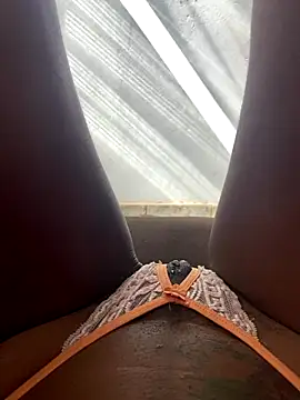 Snapshot of MariaLorenaah chatting on 10-20-25, 05:57 MariaLorenaah online show from 10-20-25, 05:57