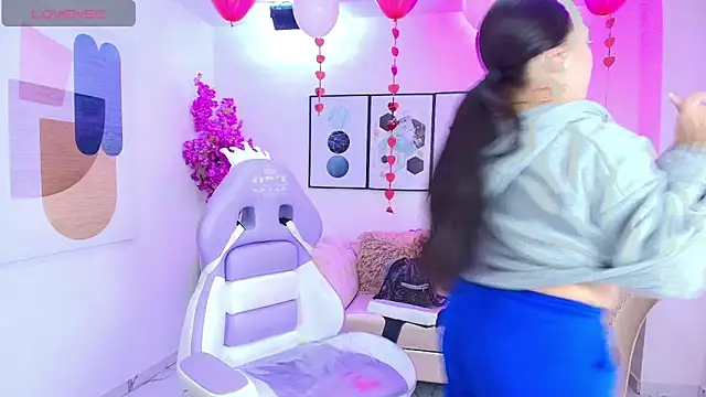 Isa reel online show from 02-15-26, 12:36