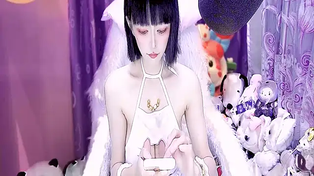 kumamon- online show from 10-27-25, 02:32