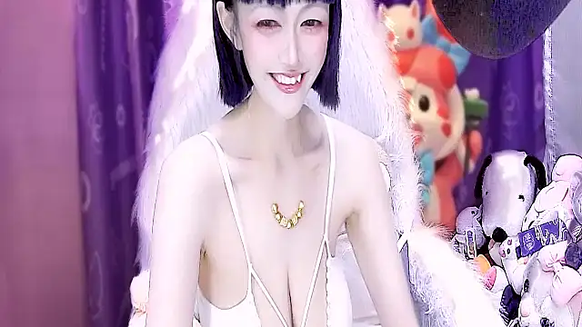 Snapshot of kumamon- chatting on 11-13-25, 03:55 kumamon- online show from 11-13-25, 03:55