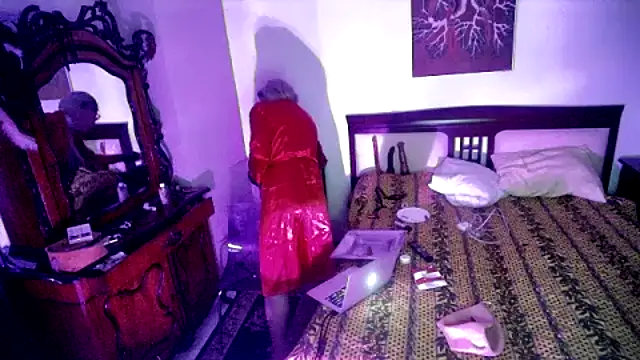 CharlotteVixxens online show from 05-02-26, 11:54