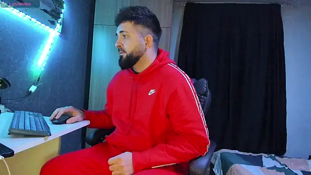 Snapshot of Eduu2322 chatting on 03-15-25, 10:11 Eduu2322 online show from 03-15-25, 10:11