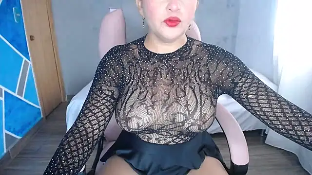 MeganMilF2 online show from 02-15-25, 06:23