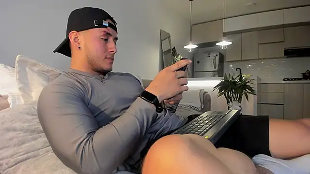 Chriskyle  online show from 02-19-25, 02:44