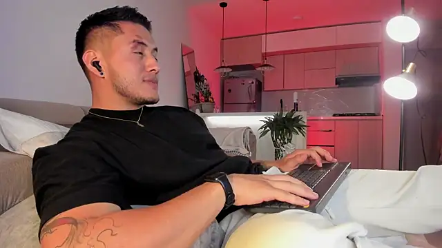 Chriskyle  online show from 03-03-25, 04:03