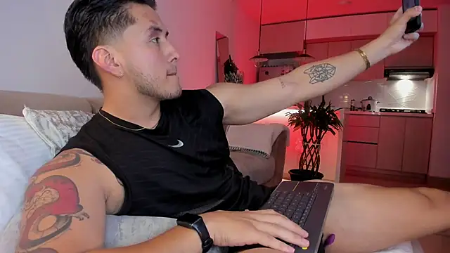 Chriskyle  online show from 10-17-25, 12:25