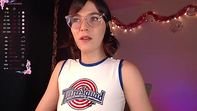 Snapshot of CherryBlossom___ chatting on 01-18-25, 11:44 CherryBlossom online show from 01-18-25, 11:44