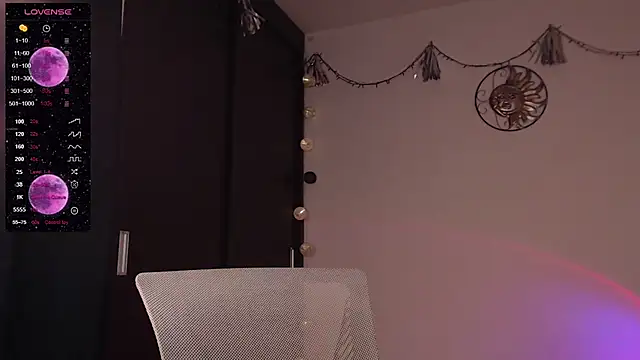 Snapshot of CherryBlossom___ chatting on 03-23-25, 03:54 CherryBlossom online show from 03-23-25, 03:54