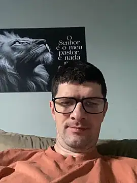 Snapshot of Juliano2289 chatting on 06-06-26, 07:29 Juliano2289 online show from 06-06-26, 07:29