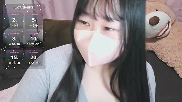 yuinyan3150 online show from 12-18-25, 09:43