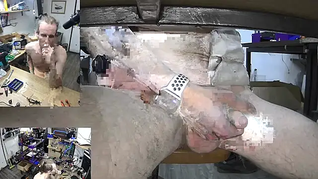 Snapshot of Happy_Michal chatting on 12-23-24, 06:16 Happy Michal online show from 12-23-24, 06:16