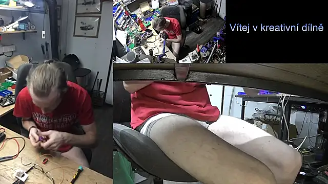 Snapshot of Happy_Michal chatting on 01-20-25, 12:39 Happy Michal online show from 01-20-25, 12:39