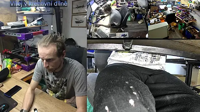 Snapshot of Happy_Michal chatting on 02-10-25, 11:25 Happy Michal online show from 02-10-25, 11:25