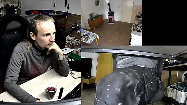 Snapshot of Happy_Michal chatting on 10-18-25, 01:23 Happy Michal online show from 10-18-25, 01:23