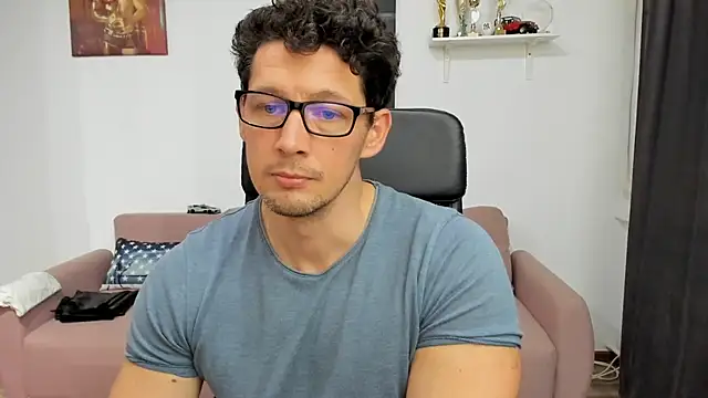 Snapshot of BrutusK08 chatting on 02-03-25, 11:20 BrutusK08 online show from 02-03-25, 11:20