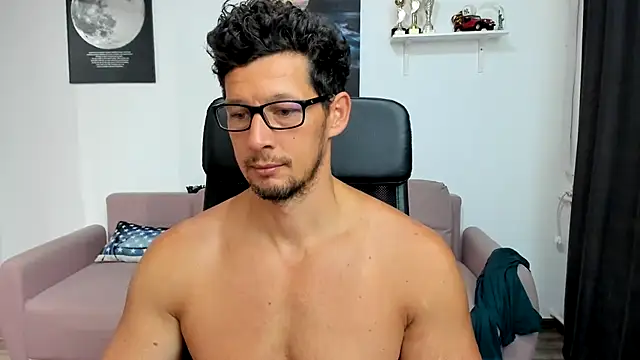 Snapshot of BrutusK08 chatting on 09-30-25, 05:56 BrutusK08 online show from 09-30-25, 05:56