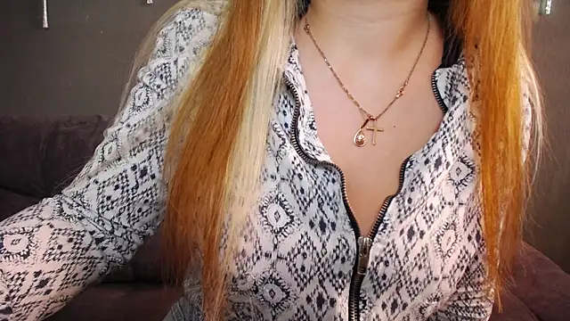 Snapshot of StacyYellig chatting on 04-21-26, 03:24 StacyYellig online show from 04-21-26, 03:24