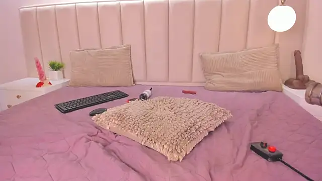 SaryBlake online show from 02-24-26, 02:59