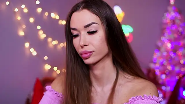 Snapshot of BabyNose chatting on 12-21-24, 10:28 BabyNose online show from 12-21-24, 10:28