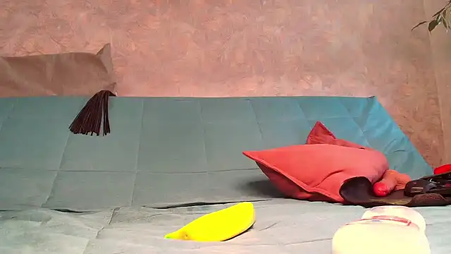 Snapshot of LonelyFlower chatting on 01-14-25, 07:27 LonelyFlower online show from 01-14-25, 07:27