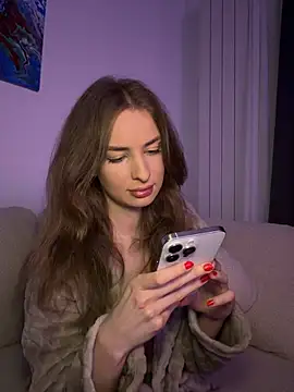 EvieEvans online show from 04-28-26, 07:52