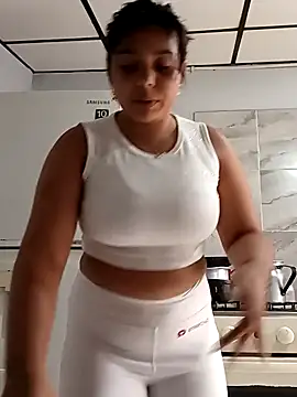 stefanie010 online show from 01-08-25, 04:33