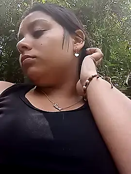 stefanie010 online show from 01-19-25, 06:21