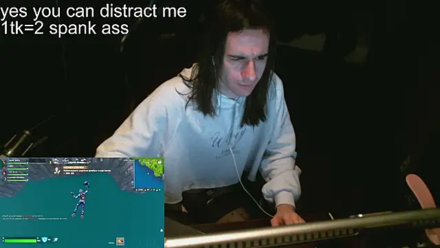 Snapshot of izilizi_23 chatting on 12-06-24, 05:22 izilizi 23 online show from 12-06-24, 05:22