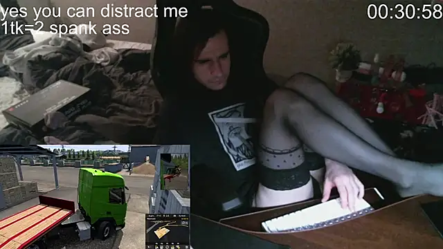 Snapshot of izilizi_23 chatting on 12-10-24, 07:11 izilizi 23 online show from 12-10-24, 07:11