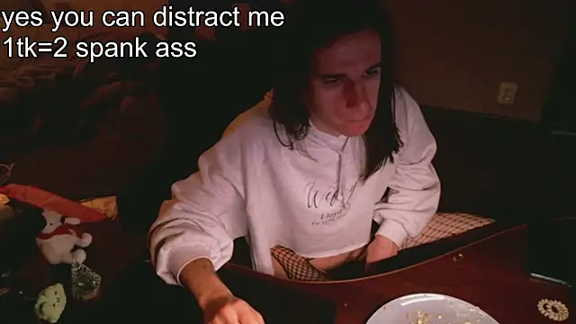 Snapshot of izilizi_23 chatting on 12-28-24, 12:56 izilizi 23 online show from 12-28-24, 12:56