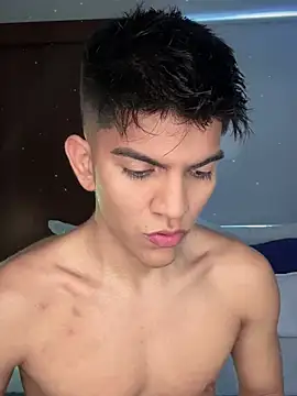 santiago 01 online show from 03-22-25, 01:08