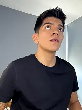 santiago 01 online show from 10-15-25, 07:03