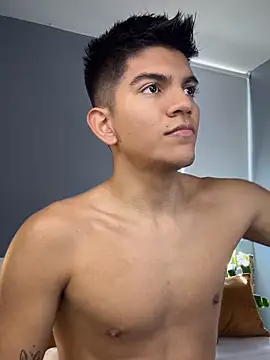 santiago 01 online show from 10-22-25, 07:24