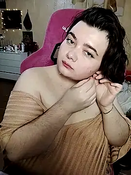 Snapshot of DenisHailey chatting on 09-17-25, 01:24 DenisHailey online show from 09-17-25, 01:24