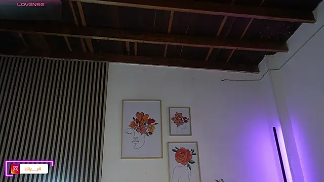 LillyDolls23 online show from 04-04-26, 01:30