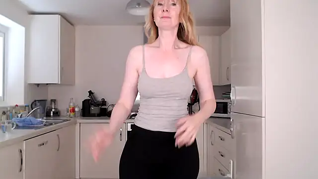 Snapshot of British_Goddess_Anna chatting on 07-14-26, 08:08 British Goddess Anna online show from 07-14-26, 08:08