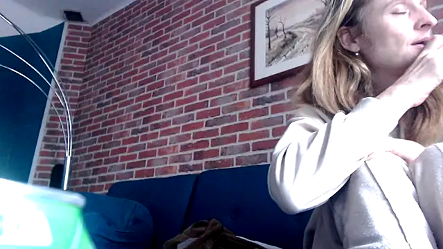 Snapshot of Katerina177 chatting on 03-22-25, 03:42 Katerina177 online show from 03-22-25, 03:42