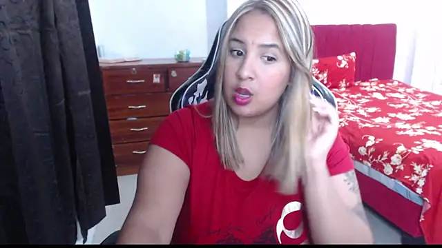 Snapshot of KathyHardcore69 chatting on 11-22-25, 02:21 KathyHardcore69 online show from 11-22-25, 02:21