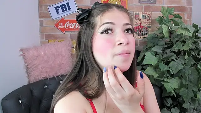 Snapshot of miss__pamela chatting on 09-20-25, 09:10 miss pamela online show from 09-20-25, 09:10