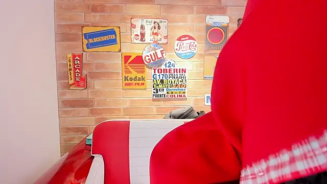 Snapshot of miss__pamela chatting on 10-28-25, 11:03 miss pamela online show from 10-28-25, 11:03