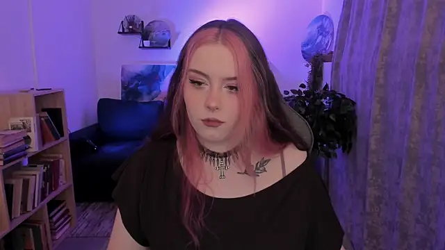 CoralineKeyns online show from 07-16-26, 01:33
