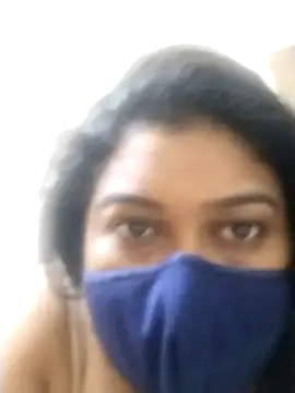 Snapshot of indianlisa5 chatting on 11-28-25, 08:44 indianlisa5 online show from 11-28-25, 08:44