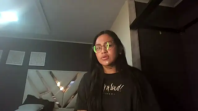 fairylatin222 online show from 04-13-26, 12:21