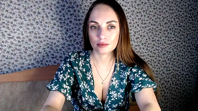 Snapshot of Tinadream20 chatting on 11-12-25, 07:42 Tinadream20 online show from 11-12-25, 07:42