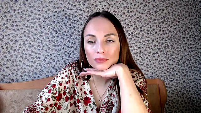 Snapshot of Tinadream20 chatting on 11-14-25, 06:56 Tinadream20 online show from 11-14-25, 06:56