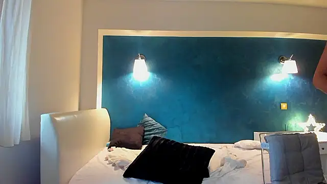 Snapshot of Awesome_Jolie chatting on 12-10-24, 07:58 Awesome Jolie online show from 12-10-24, 07:58