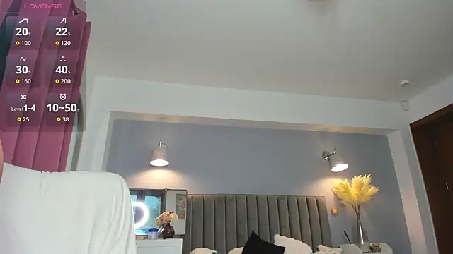 Snapshot of Awesome_Jolie chatting on 12-14-25, 08:09 Awesome Jolie online show from 12-14-25, 08:09