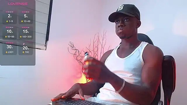 Snapshot of mike_wallace chatting on 01-22-25, 04:44 mike wallace online show from 01-22-25, 04:44