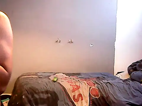 Snapshot of twinkerbell344 chatting on 10-14-25, 12:33 twinkerbell344 online show from 10-14-25, 12:33